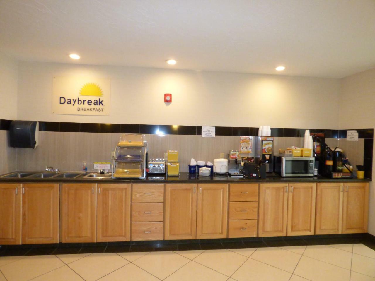 Days Inn By Wyndham Brigham City Eksteriør bilde
